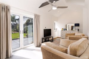 Photo 19- click for photo gallery